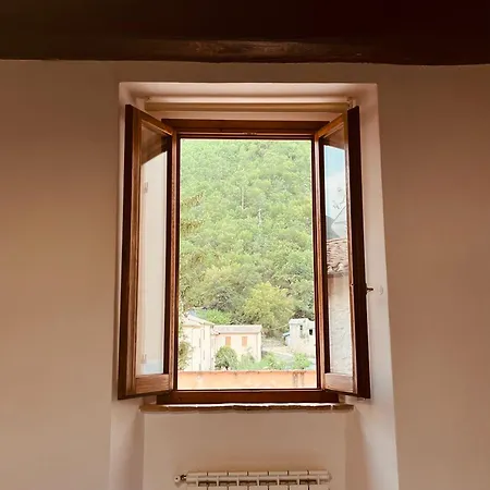 Casa In Umbria - Nella Valle Del Menotre Vicino Rasiglia, Foligno, Assisi,perugia Apartment *
